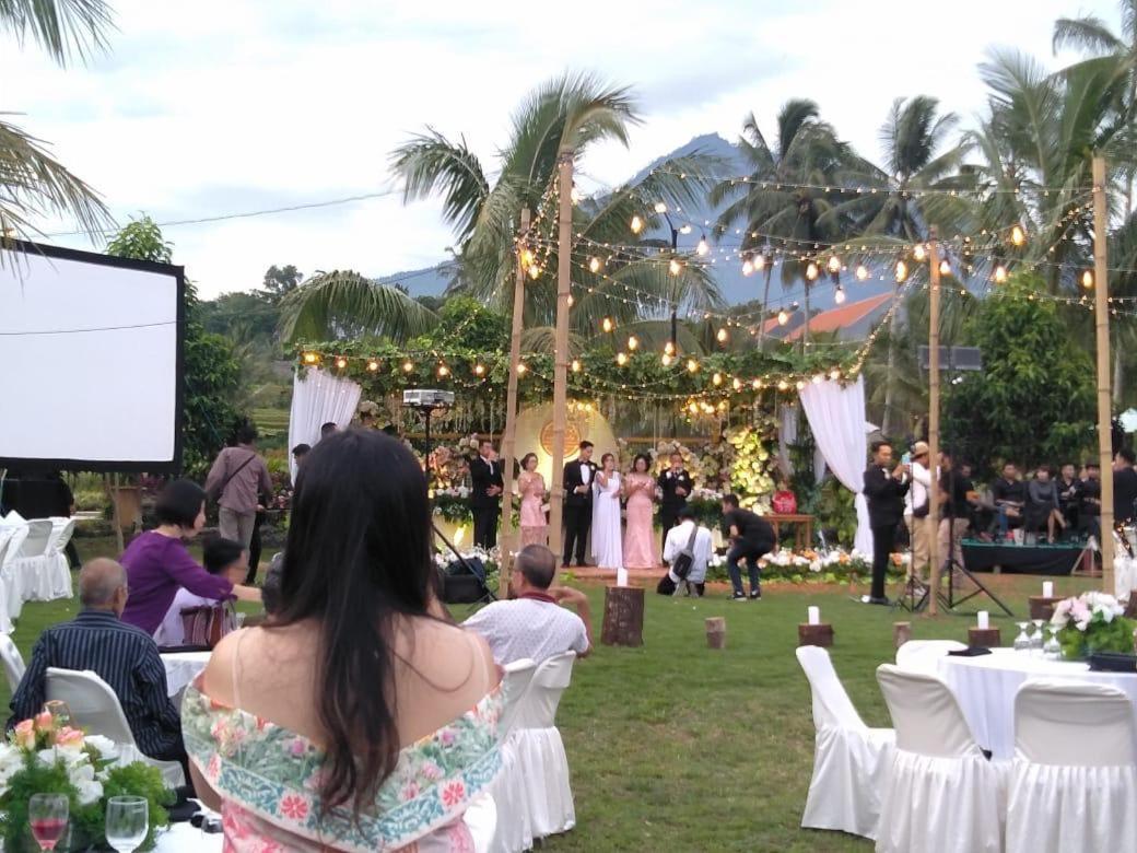 Grand Harvest Resort & Villas Banyuwangi  Buitenkant foto