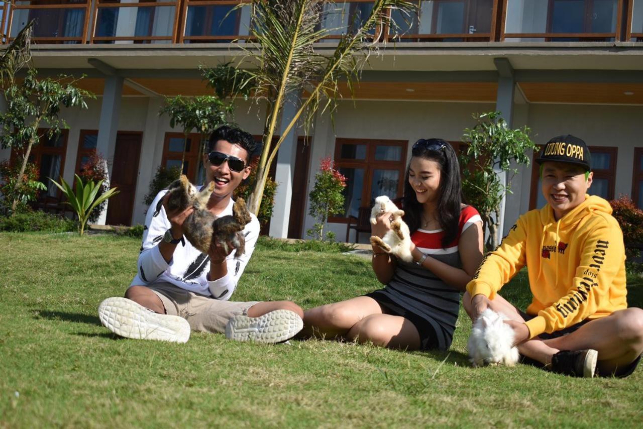 Grand Harvest Resort & Villas Banyuwangi  Buitenkant foto