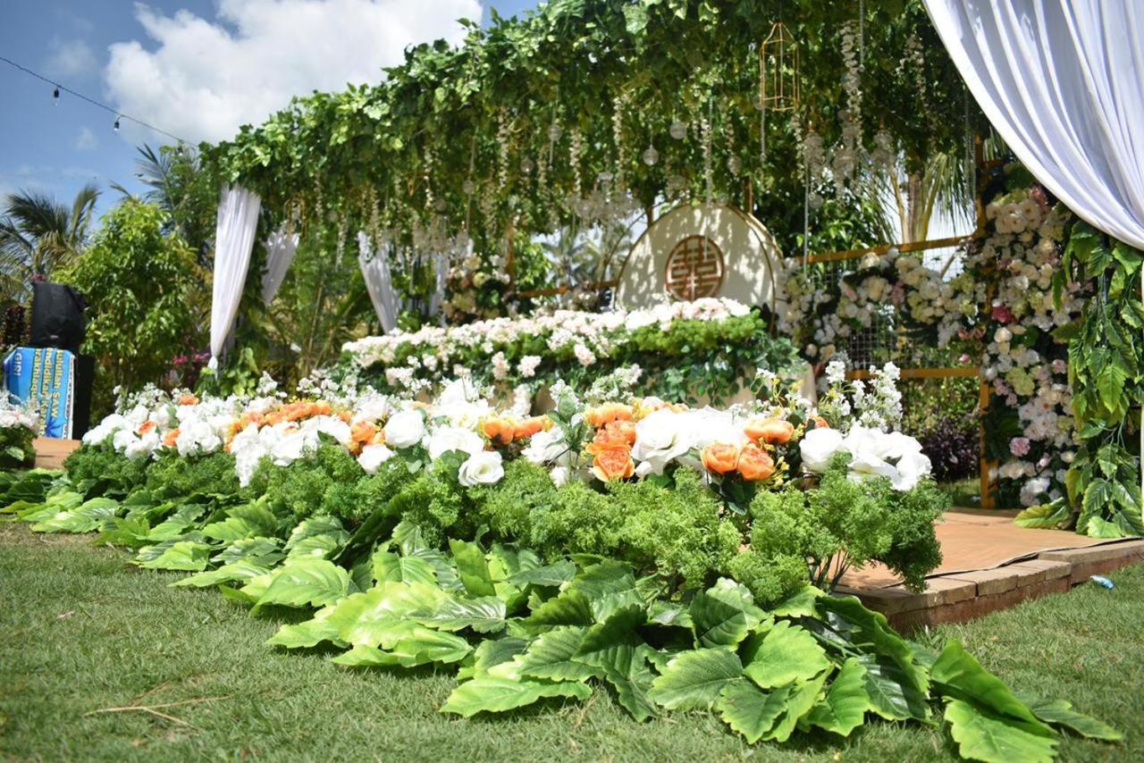 Grand Harvest Resort & Villas Banyuwangi  Buitenkant foto