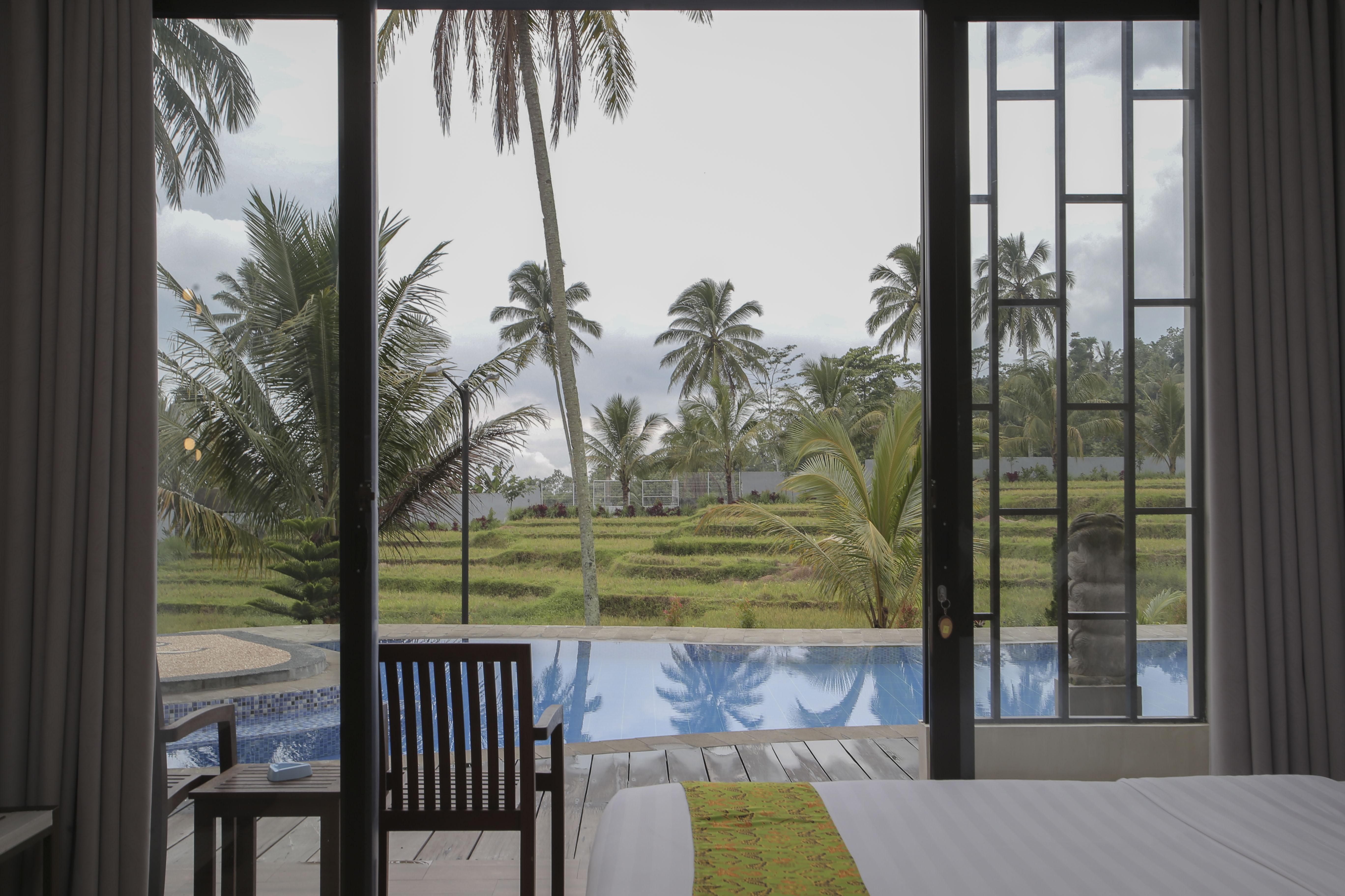 Grand Harvest Resort & Villas Banyuwangi  Buitenkant foto