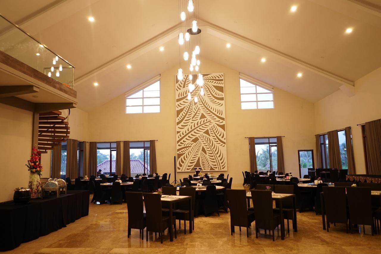 Grand Harvest Resort & Villas Banyuwangi  Buitenkant foto
