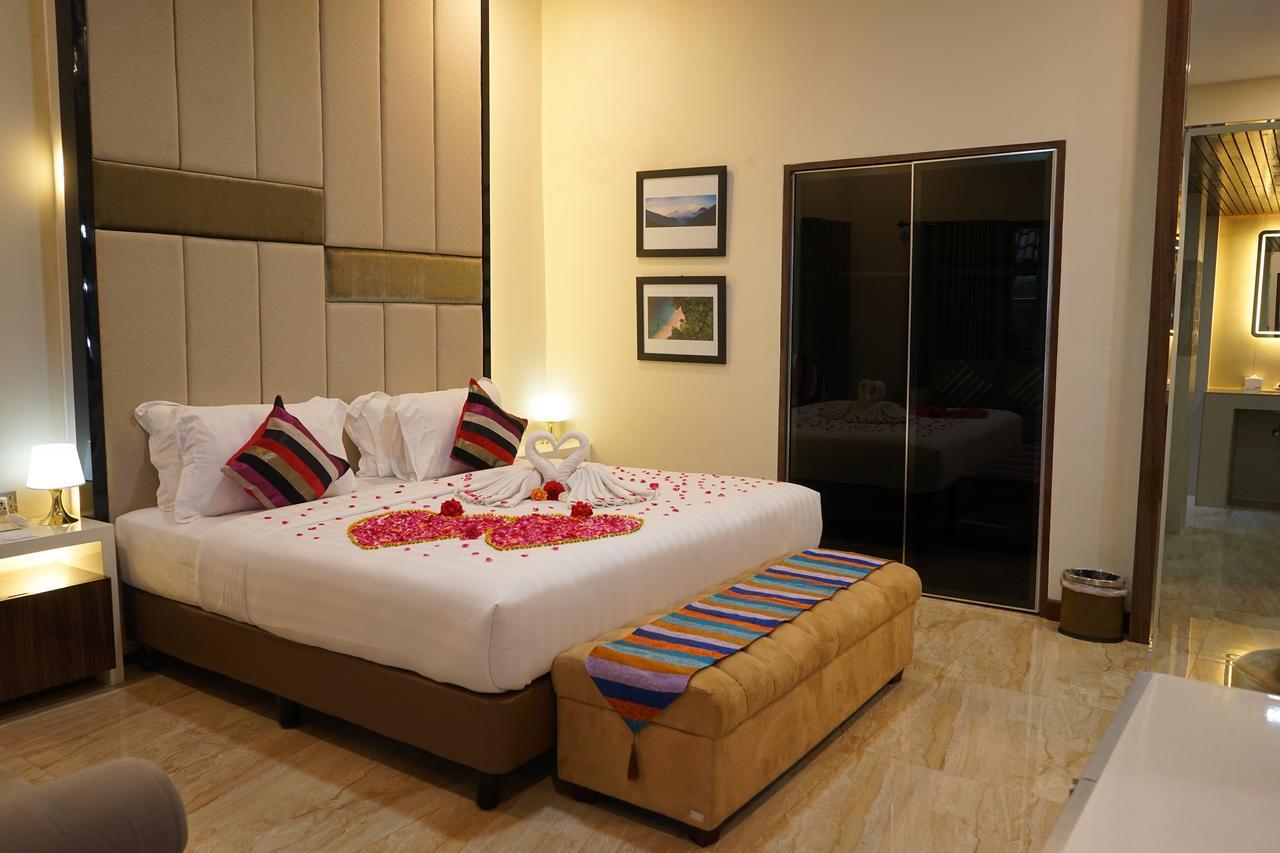 Grand Harvest Resort & Villas Banyuwangi  Buitenkant foto