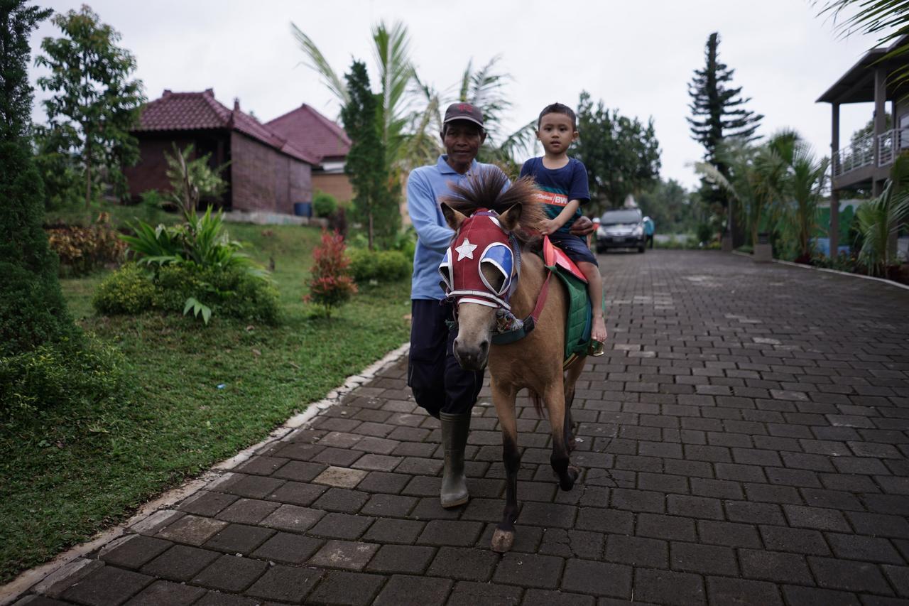 Grand Harvest Resort & Villas Banyuwangi  Buitenkant foto
