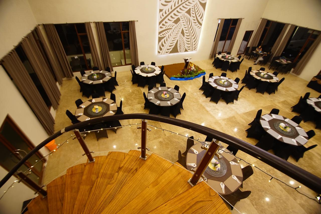 Grand Harvest Resort & Villas Banyuwangi  Buitenkant foto