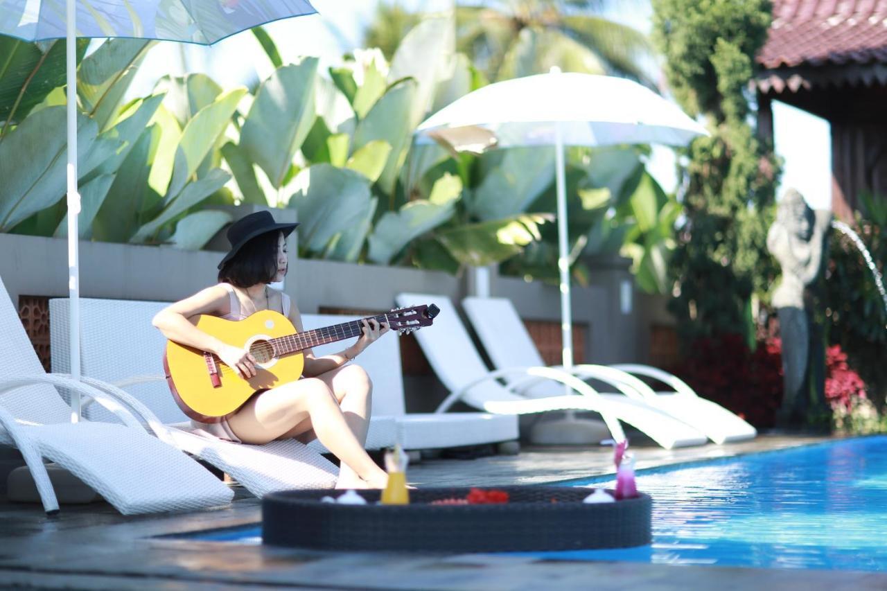 Grand Harvest Resort & Villas Banyuwangi  Buitenkant foto
